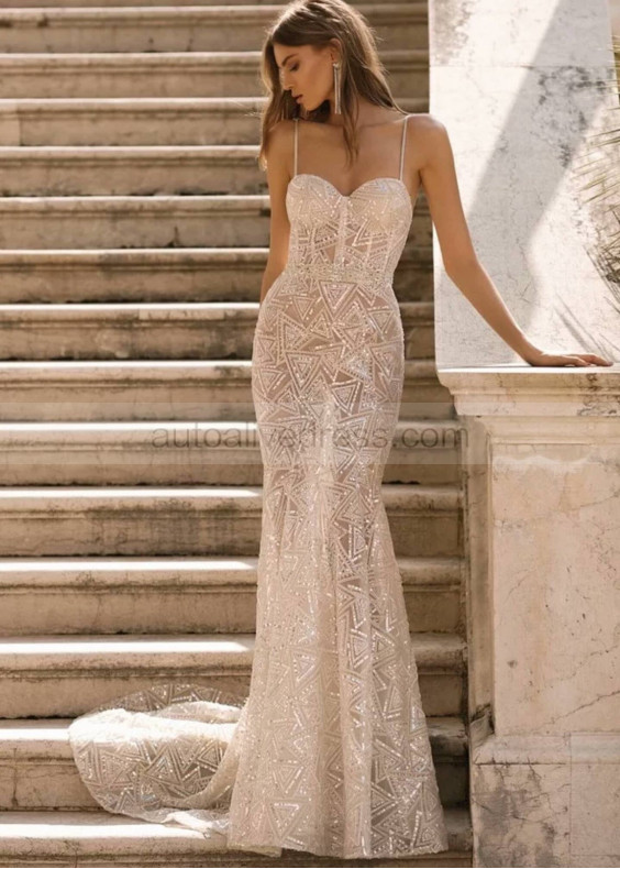 Sexy Spaghetti Straps White Sequined Lace Wedding Dress